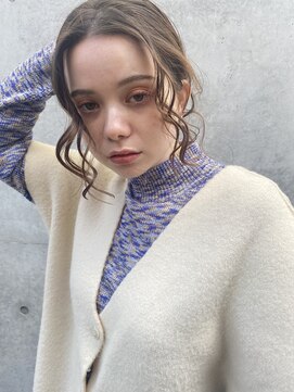 レオニード 表参道(LEONID) ミディアムヘアアレンジ