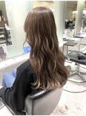 ミルクティーベージュ