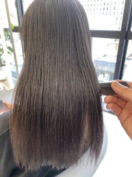 ロンドルーチェ 心斎橋(Lond luce) ダークアッシュ/ミディアムレイヤーカット［髪質改善/縮毛矯正］