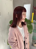 ジーナ 神戸 三田駅前(Zina)&nbsp;レイヤーカット/赤髪/ピンクヘア