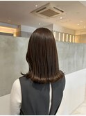 <haruka>重めミディアムにこっくりとしたツヤ感アッシュベージュ