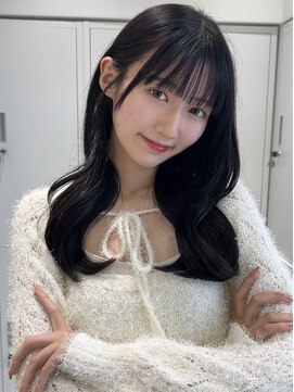 ロンドネートゥル 新潟(Lond naitre) 韓国式レイヤーカット×ブルーブラック