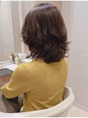 くびれヘアレイヤー似合わせイメチェンピンクベージュカール50代