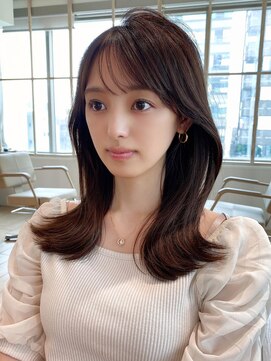 アフロート エル 大阪(AFLOAT L) 30代大人かわいい外ハネセミロング × ミルクティーベージュ