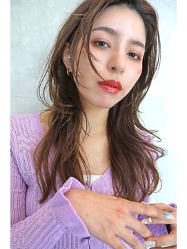 キングスベリー(Hair Relaxation King's Berry) ラフウェーブ×レイヤーロング11.19オリーブグレー