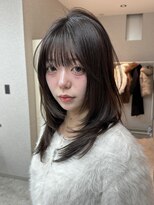天神美容室&nbsp;レイヤーカットハッシュカットグレージュ
