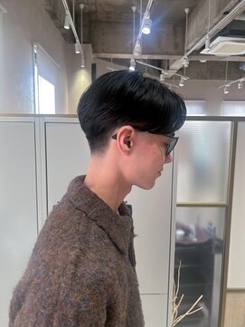 アレアル 広島並木通り店(ALEAR) テーパーフェード×センターパート