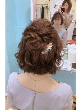 ヘアセットサロン アッシュ 神戸三宮(Ash) ショートヘアアレンジ☆外ハネスタイル