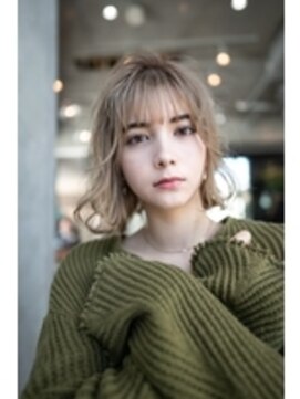 ケアリー 武蔵小杉(Carelly) フェザーバングカーキグレージュ大人かわいいマッシュショート