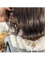 ミント(mint)&nbsp;【 ケアブリーチ1回/グレージュカラー 】