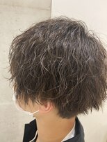 アキオドットヘアー(AKIO.hair)&nbsp;今インスタなどSNSで人気！メンズ波巻きパーマスタイル！