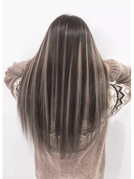 シャイル(CHAiL) グレージュハイライト