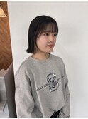 外ハネボブ/イヤリングカラー/切りっぱなしボブ