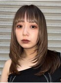 顔周りレイヤーカットグレージュカラーくびれボブベージュカラー