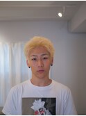 金髪ショート、スパイキーショート、ダブルカラー、短髪