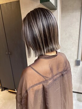 サニー 渋谷(SUNNY) バレイヤージュ、切りっぱなしボブ、ハイライト、レイヤーカット