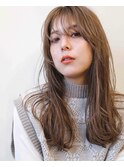 透け感ある大人可愛いスタイル