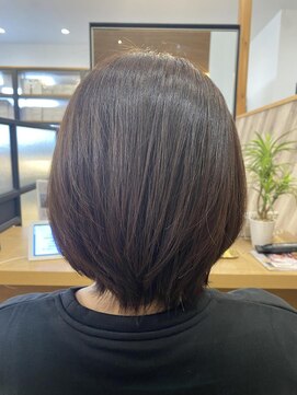 アンドビー(&b.) ひし形ショートボブ