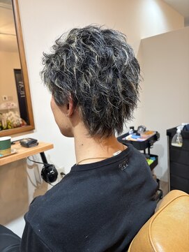 スパイキーショート