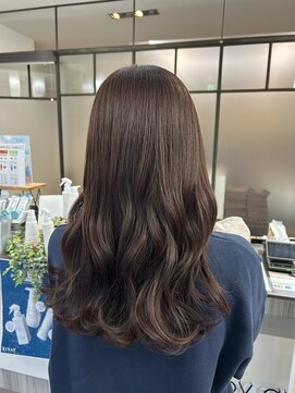 ピンクベージュ　艶カラー　ラベンダーピンク