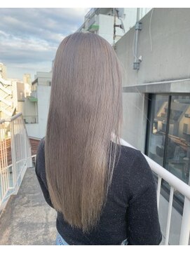 ジーナ(XENA) シルバーグレージュ