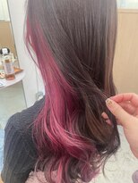 リル(re'll) 《花屋併設》カシスレッド/カシスピンク/波巻きカールラフ◎20代