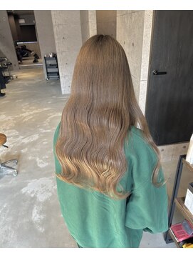 リベルタ(LIBERTA) ホワイトベージュ