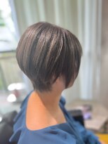 ツムグ 代官山店(TUMUGU)&nbsp;30代40代50代小顔ショートボブ丸みショートアッシュブラック
