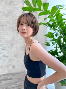 ジョエミバイアンアミ(joemi by Un ami) 【joemi】斜めバンググレージュカラーシルキーベージュ(小倉太郎