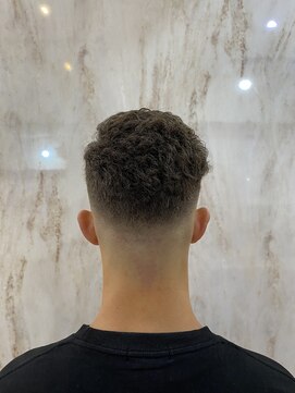 ラビス(Lovis) ハッシュカット/フルバング/似合わせカット/レッドブラウン