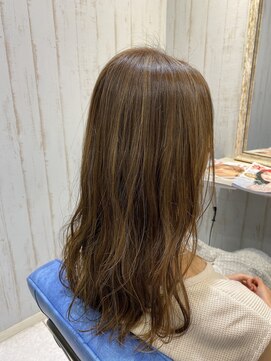 ルシール バイ アリア(Lucir by aria) ハイライト×ソフトグレージュ