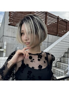 スリーエヌ(NNN) White Balayage