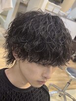 レタッチ バイ フィフス 天神大名(RETOUCH by fifth)&nbsp;波巻きスパイラルパーマツイストパーママッシュメンズパーマ束感