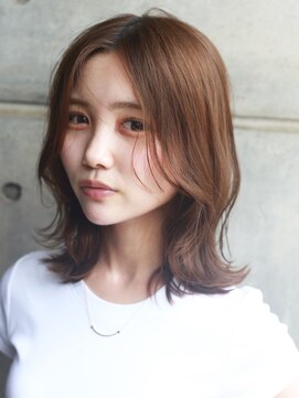 エミュ 表参道 青山(emu) ミディアムレイヤー大人カジュアルヘルシーヘア