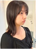 くびれミディアムレイヤーグレージュくびれヘアシースルーバング