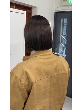 ヌーヴェル(nouvelle) 切りっぱなしボブ