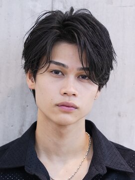 テン 心斎橋(tenn.) メンズセンターパート七三分けパートニュアンスパーマ刈り上げ