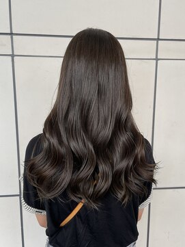 ティエラ 原宿 表参道(Tierra) 【桑原圭太】ケアイルミナカラーで作る柔らかオリーブベージュ