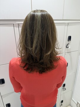 ケンジ 平塚 アネッタ(KENJE annetta) ぼかしハイライト/オリーブカラー/レイヤー