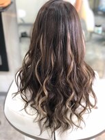 トゥエンティーフォー 泉大津店(24)&nbsp;最新エクステでメッシュON！カラーせずにスタイルチェンジ！