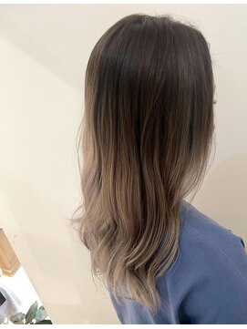 ネオリーブアイム 横浜西口店(Neolive aim) ベージュグラデーション【横浜】