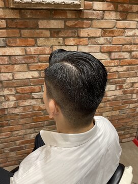 ヒロギンザバーバーショップ 丸の内店(HIRO GINZA BARBER SHOP) フェードカット