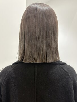 メク(meku) ミルクティーグレージュ