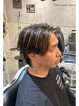 バーバーブロス 長堀店(BARBER BROS) 【BarBerBROS】メッシュ　ハンサムショート　センター分け