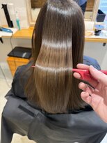 アクア(AQUA)&nbsp;髪質改善カラーで叶えるツヤ髪＆透明感