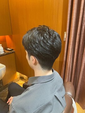 ヘアモード キクチ 銀座店 ドライだけでまとまるツーブロ<理容室>