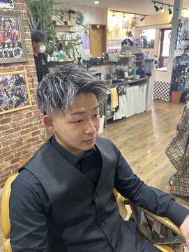 ノーベリー ツイストパーマ、ホワイトメッシュ