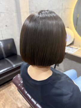 こんなところに美容室 ボブ×メテオカラー