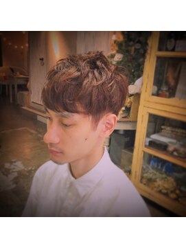 キミ(kimi) 【kimi】ニュアンスパーマ束感ショートマッシュ