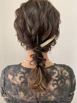 結婚式　ローポニー　ゆるぽにー　ウェーブ巻き　編み込み　花嫁